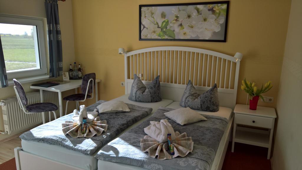 Landhotel Pathes Hof Volkenshagen Extérieur photo