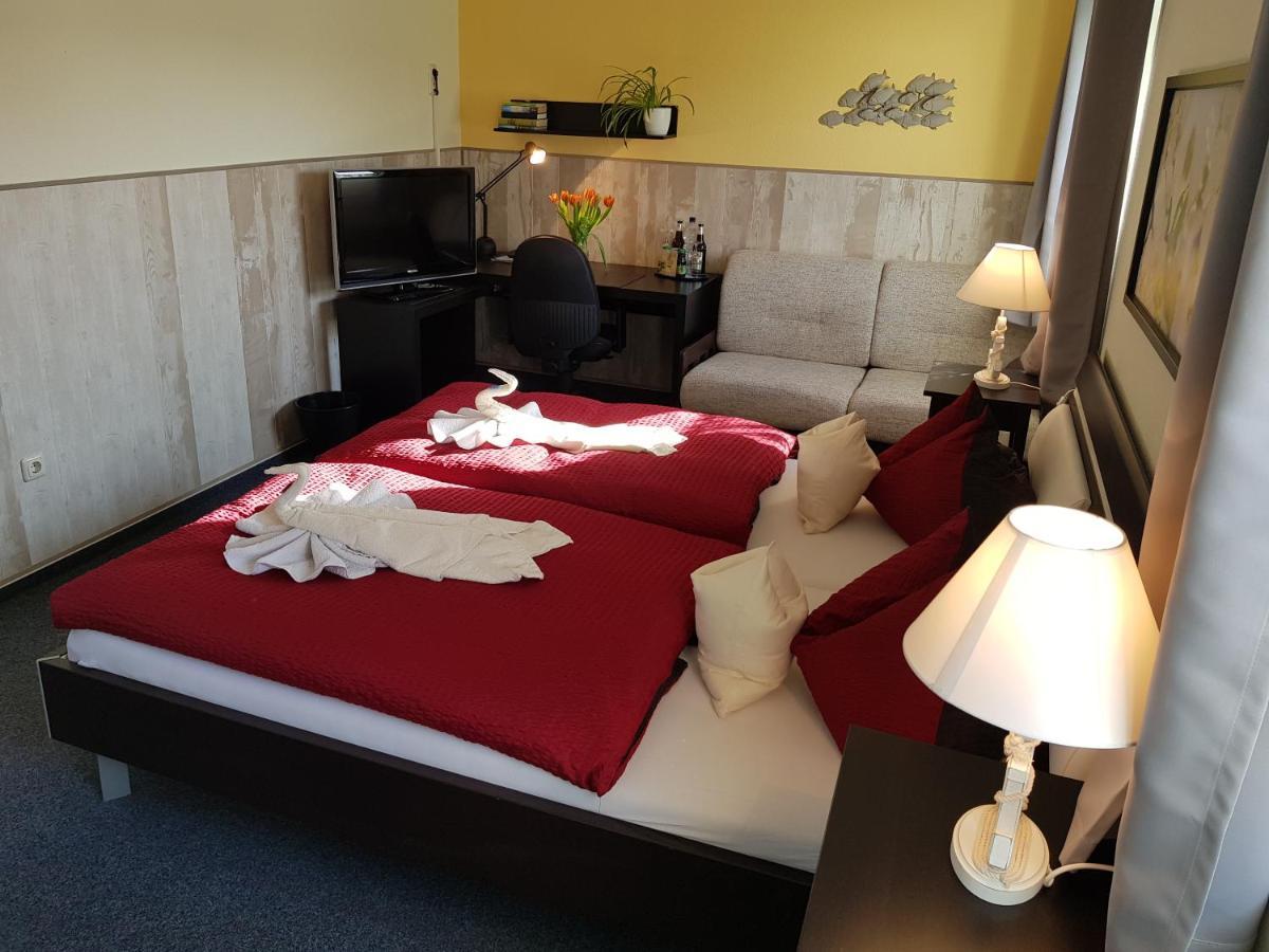 Landhotel Pathes Hof Volkenshagen Extérieur photo