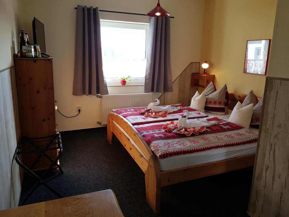 Landhotel Pathes Hof Volkenshagen Extérieur photo